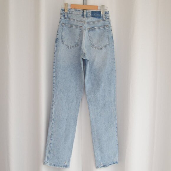 Abercrombie & Fitch Ultra High Rise 90s Straight Light Wash Jeans Sz 24/00R - Picture 4 of 10